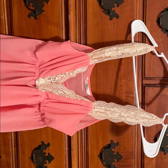 Lace night ware - Picture 3 of 7